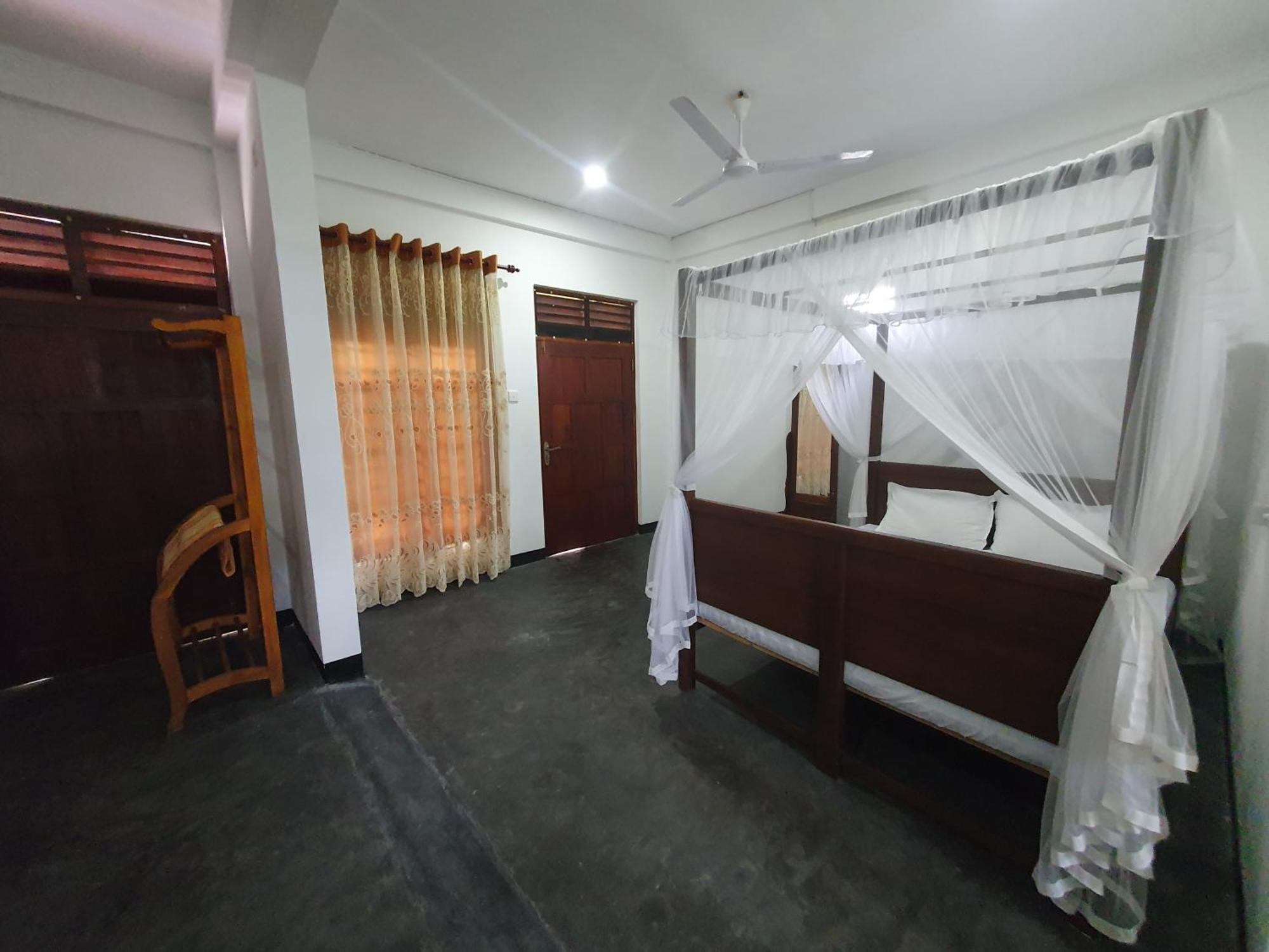 Sayura Beach Hotel Mirissa Buitenkant foto